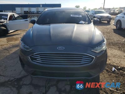 Piąte zdjęcie samochodu w środku: 2020 FORD FUSION SE VIN:3FA6P0HD5LR110517 - miniatura