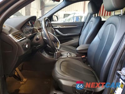 Zdjęcie 7 z 14 samochodu: 2017 BMW X1 XDRIVE28I VIN:WBXHT3C33H5F67907 - miniatura