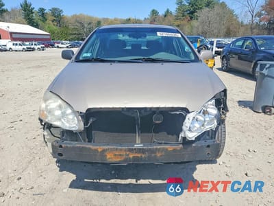 Piąte zdjęcie samochodu w środku: 2005 TOYOTA COROLLA LE VIN:1NXBR30E35Z373511 - miniatura