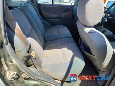 Zdjęcie 10 z 12 samochodu: 2000 CHEVROLET TRACKER VIN:2CNBE13C1Y6912768 - miniatura