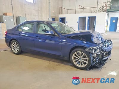 Czwarte zdjęcie samochodu z boku: 2018 BMW 320 XI VIN:WBA8A3C59JA487068 - miniatura