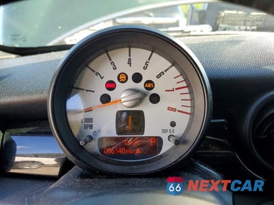 Zdjęcie 9 z 12 samochodu: 2013 MINI COOPER COUPE VIN:WMWSX1C51DT507279 - miniatura