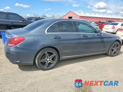 Trzecie zdjęcie samochodu z tyłu: 2016 MERCEDES-BENZ C 300 4MATIC VIN:55SWF4KB3GU100618 - miniatura