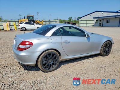 Trzecie zdjęcie samochodu z tyłu: 2005 MERCEDES-BENZ SLK 350 VIN:WDBWK56F65F023959 - miniatura