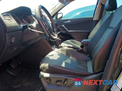 Zdjęcie 7 z 13 samochodu: 2018 VOLKSWAGEN TIGUAN SE VIN:3VV2B7AX1JM155146 - miniatura