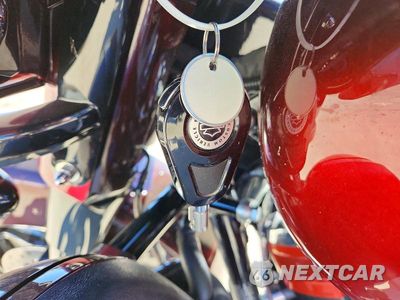 Zdjęcie 8 z 10 samochodu: 2018 HARLEY-DAVIDSON FLHTKSE CVO LIMITED VIN:1HD1TEH3XJB950443 - miniatura