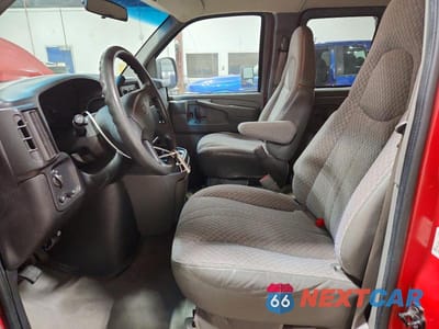 Zdjęcie 7 z 13 samochodu: 2003 CHEV EXPRESS G3500 VIN:1GAHG39U531131664 - miniatura