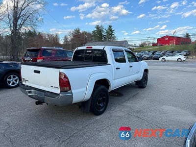 Czwarte zdjęcie samochodu z boku: 2007 TOYOTA TACOMA DOUBLE CAB VIN:5TELU42N57Z432255 - miniatura
