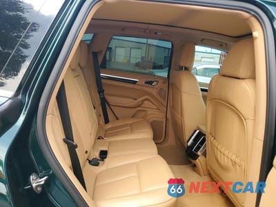Zdjęcie 11 z 13 samochodu: 2013 PORSCHE CAYENNE VIN:WP1AA2A26DLA01895 - miniatura