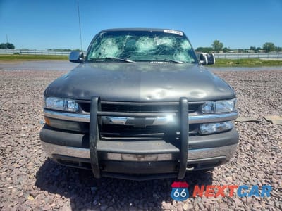 Piąte zdjęcie samochodu w środku: 2000 CHEVROLET SILVERADO K1500 VIN:1GCEK19T3YE104726 - miniatura