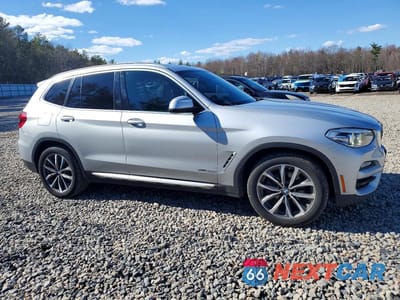 Czwarte zdjęcie samochodu z boku: 2018 BMW X3 XDRIVE30I VIN:5UXTR9C52JLC73067 - miniatura