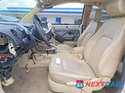 Zdjęcie 7 z 13 samochodu: 2005 VOLKSWAGEN NEW BEETLE GLS VIN:3VWCK31C25M413623 - miniatura