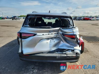 Zdjęcie 6 z 13 samochodu: 2022 TOYOTA SIENNA LE VIN:5TDKRKEC7NS083332 - miniatura