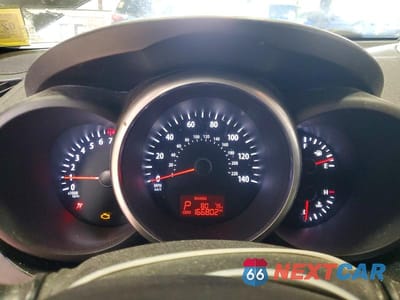 Zdjęcie 9 z 12 samochodu: 2012 KIA SOUL + VIN:KNDJT2A6XC7403411 - miniatura