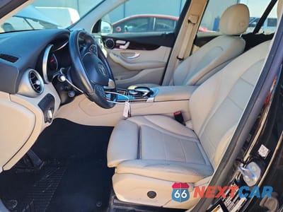 Zdjęcie 7 z 13 samochodu: 2017 MERCEDES-BENZ GLC 300 VIN:WDC0G4JB7HF120352 - miniatura