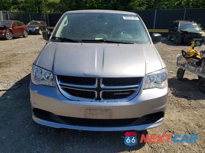 Piąte zdjęcie samochodu w środku: 2019 DODGE GRAND CARAVAN SE VIN:2C4RDGBG3KR770331 - miniatura