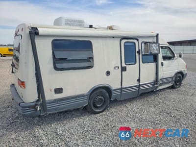Czwarte zdjęcie samochodu z boku: 1997 VOLKSWAGEN EUROVAN RV VIN:WV3AH8706VH043541 - miniatura