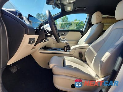 Zdjęcie 7 z 13 samochodu: 2025 MERCEDES-BENZ GLA 250 4MATIC VIN:W1N4N4HB5SJ710985 - miniatura