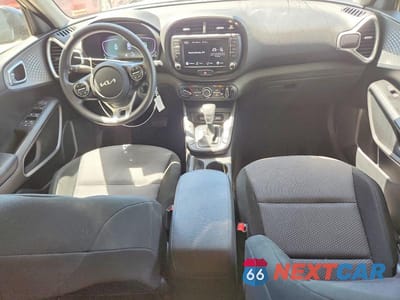 Zdjęcie 8 z 13 samochodu: 2023 KIA SOUL LX VIN:KNDJ23AU5P7882253 - miniatura