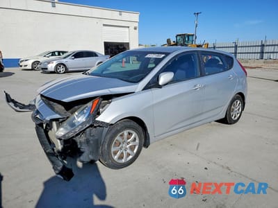 2013 HYUNDAI ACCENT GS KMHCT5AE3DU087544 - główne zdjęcie licytacji z USA - miniatura