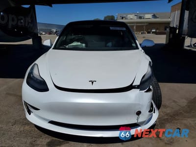 Piąte zdjęcie samochodu w środku: 2018 TESLA MODEL 3 VIN:5YJ3E1EA3JF161841 - miniatura