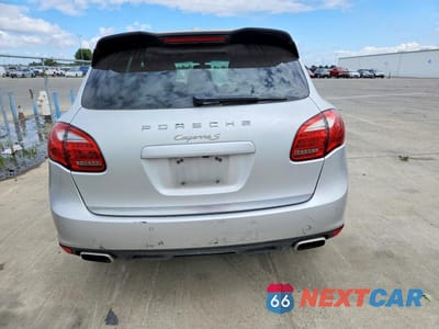 Zdjęcie 6 z 13 samochodu: 2011 PORSCHE CAYENNE S VIN:WP1AB2A29BLA48445 - miniatura