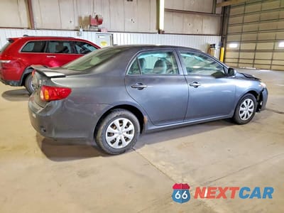 Trzecie zdjęcie samochodu z tyłu: 2010 TOYOTA COROLLA LE VIN:1NXBU4EE5AZ199447 - miniatura