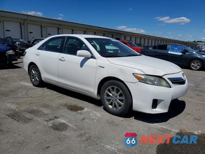 Czwarte zdjęcie samochodu z boku: 2011 TOYOTA CAMRY HYBRID VIN:4T1BB3EK5BU126943 - miniatura