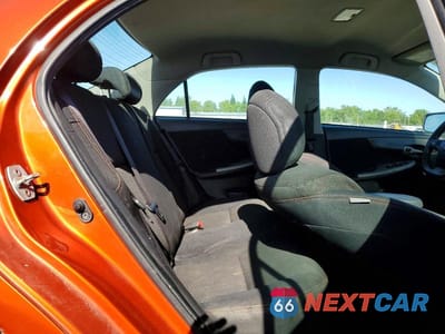 Zdjęcie 10 z 12 samochodu: 2013 TOYOTA COROLLA S SPECIAL EDITION VIN:2T1BU4EE9DC092858 - miniatura