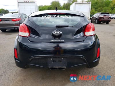 Zdjęcie 6 z 12 samochodu: 2013 HYUNDAI VELOSTER BASE VIN:KMHTC6AD3DU099190 - miniatura