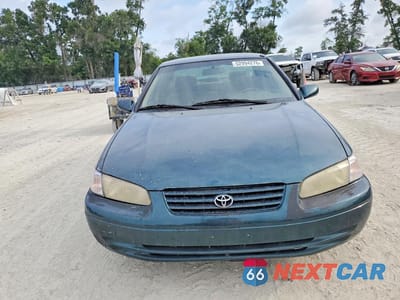 Piąte zdjęcie samochodu w środku: 1998 TOYOTA CAMRY LE VIN:4T1BG22K5WU253245 - miniatura