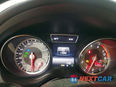 Zdjęcie 9 z 12 samochodu: 2014 MERCEDES-BENZ CLA 250 VIN:WDDSJ4EB2EN044072 - miniatura