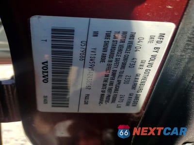 Zdjęcie 12 z 12 samochodu: 2004 VOLVO V70 FWD VIN:YV1SW59V542438567 - miniatura