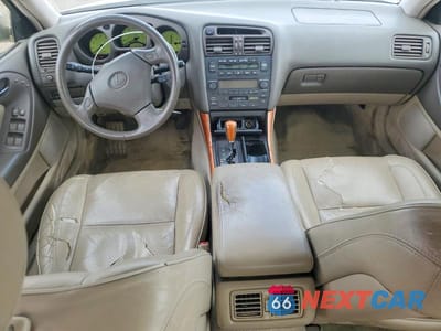 Zdjęcie 8 z 13 samochodu: 2000 LEXUS GS 400 VIN:JT8BH68XXY0023947 - miniatura