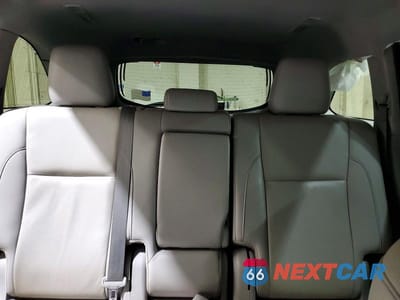 Zdjęcie 10 z 13 samochodu: 2019 TOYOTA HIGHLANDER XLE VIN:5TDKZRFH5KS346206 - miniatura