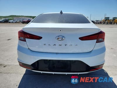 Zdjęcie 6 z 12 samochodu: 2020 HYUNDAI ELANTRA SEL VIN:5NPD84LF9LH579191 - miniatura