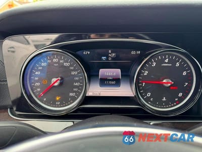 Zdjęcie 8 z 10 samochodu: 2018 MERCEDES-BENZ E 400 VIN:WDD1J6FBXJF010617 - miniatura