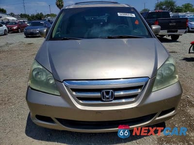 Piąte zdjęcie samochodu w środku: 2005 HONDA ODYSSEY EXL VIN:5FNRL38625B409909 - miniatura