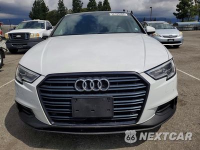 Piąte zdjęcie samochodu w środku: 2020 AUDI A3 PREMIUM VIN:WAUAUGFF8LA048578 - miniatura
