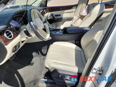 Zdjęcie 7 z 14 samochodu: 2018 BENTLEY BENTAYGA VIN:SJAAC2ZV1JC019776 - miniatura