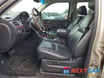 Zdjęcie 7 z 13 samochodu: 2013 CADILLAC ESCALADE VIN:1GYS3AEF9DR148873 - miniatura