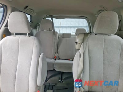 Zdjęcie 10 z 13 samochodu: 2012 TOYOTA SIENNA LE VIN:5TDKK3DC4CS194512 - miniatura