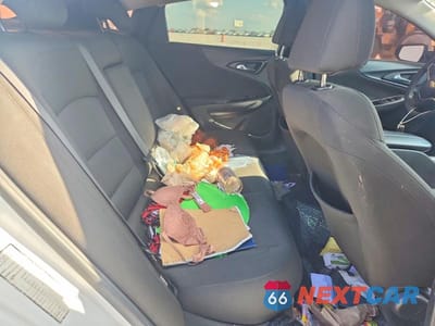 Zdjęcie 10 z 12 samochodu: 2020 CHEVROLET MALIBU LT VIN:1G1ZD5STXLF005085 - miniatura