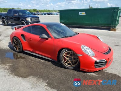 Czwarte zdjęcie samochodu z boku: 2014 PORSCHE 911 TURBO VIN:WP0AD2A96ES166777 - miniatura