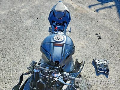 Piąte zdjęcie samochodu w środku: 2025 KAWASAKI ZX1002 M VIN:JKBZXVM16SA010036 - miniatura