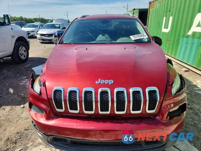Piąte zdjęcie samochodu w środku: 2016 JEEP CHEROKEE LATITUDE VIN:1C4PJLCB1GW284255 - miniatura