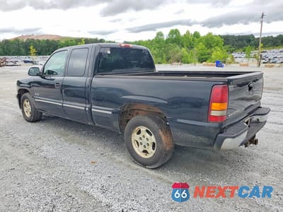 Drugie zdjęcie samochodu z przodu: 2002 CHEVROLET SILVERADO C1500 VIN:2GCEC19T721132759 - miniatura