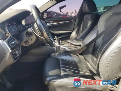 Zdjęcie 7 z 12 samochodu: 2018 BMW 530E VIN:WBAJA9C54JB253497 - miniatura