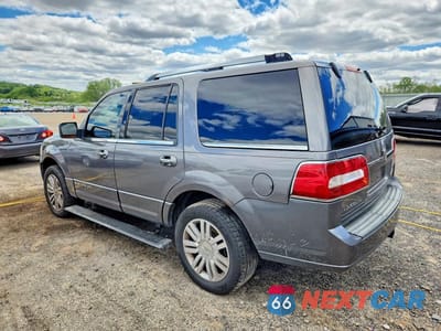 Drugie zdjęcie samochodu z przodu: 2011 LINCOLN NAVIGATOR VIN:5LMJJ2J59BEJ09112 - miniatura