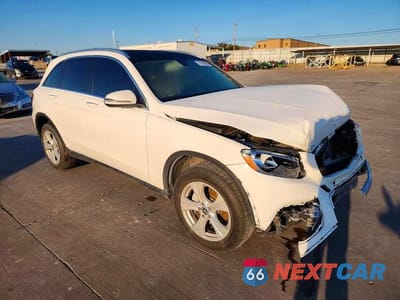 Czwarte zdjęcie samochodu z boku: 2018 MERCEDES-BENZ GLC 300 VIN:WDC0G4JB6JV059765 - miniatura